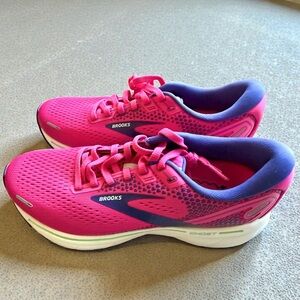 New Women’s Brooks Ghost 14 Pink - Size 7.5M /120356-1B-612